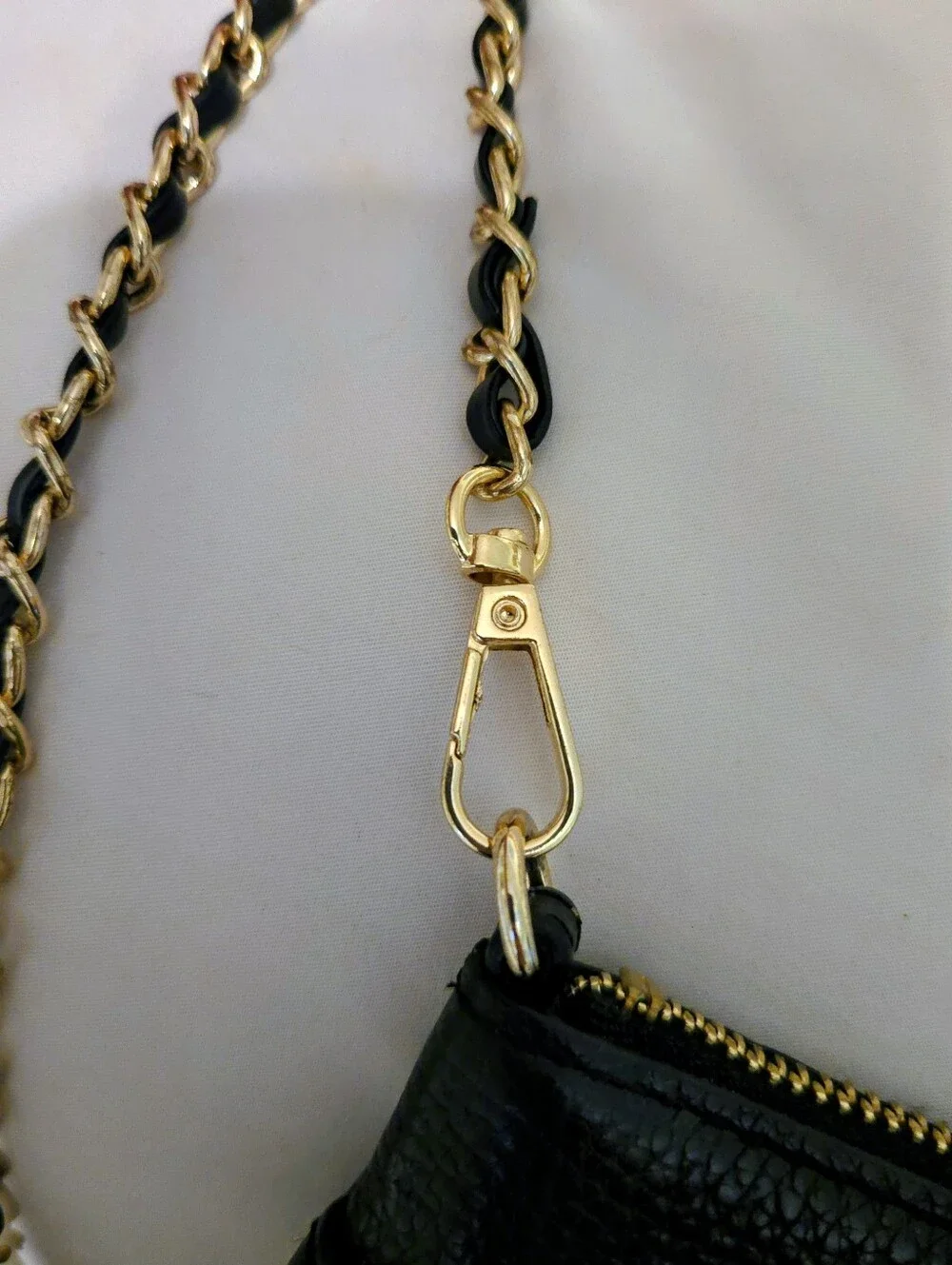 EUC Michael Kors Mercer cross body bag